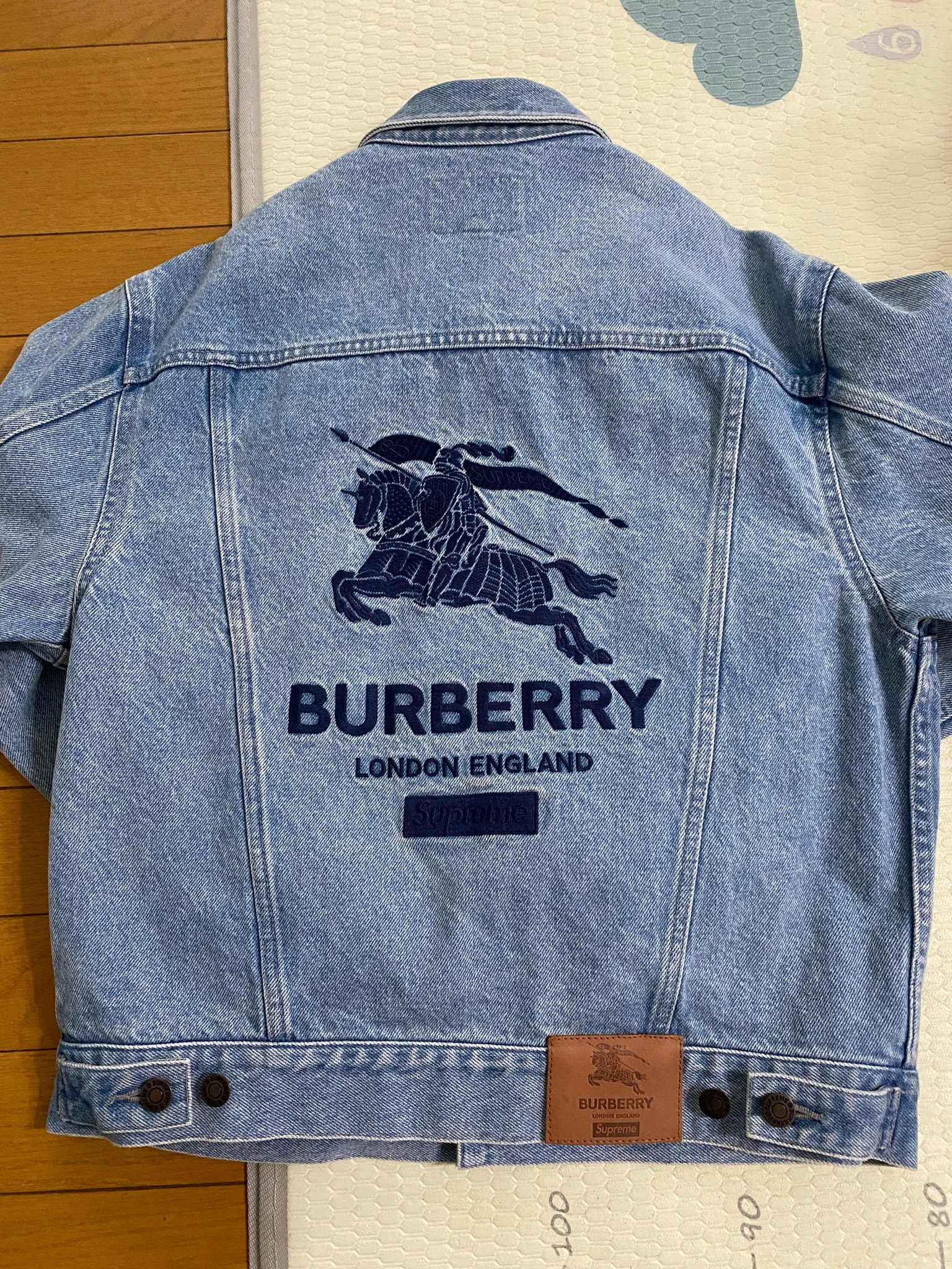 Supreme / Burberry Denim Trucker Jacket "Blue"