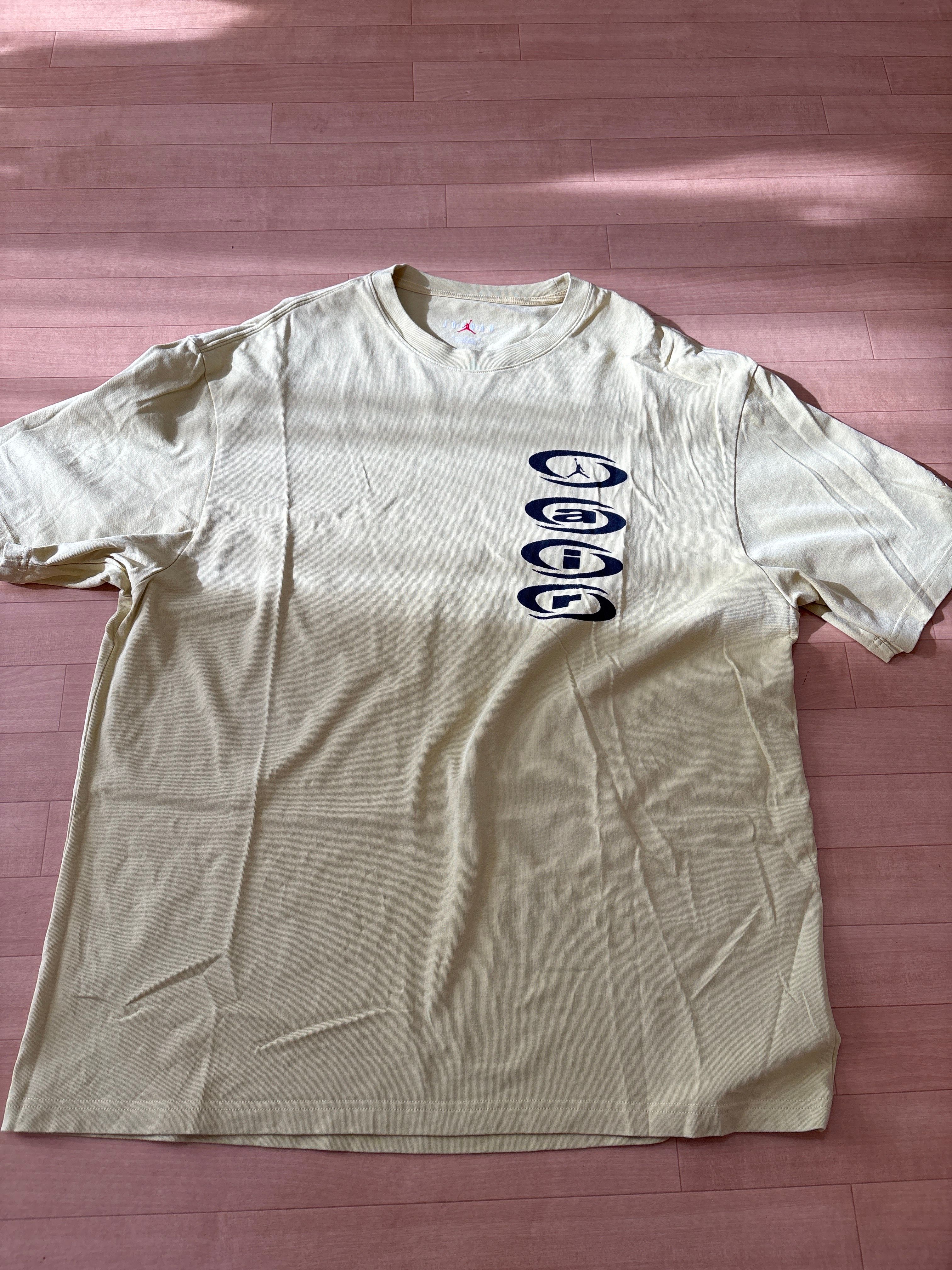 ナイキ ジョーダン x トラヴィススコット エア Tシャツ "イエロー" DZ5514-308