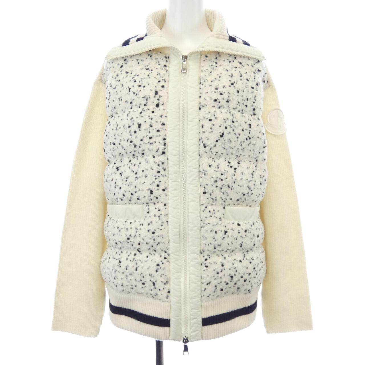 モンクレール MONCLER 20939B00002 ダウンジャケット