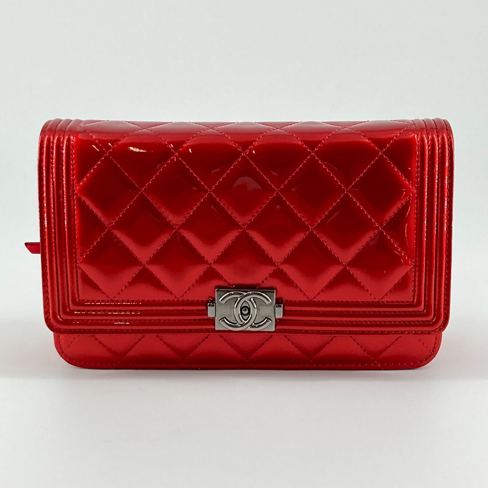CHANEL(シャネル)ボーイシャネル チェーン ウォレット 19番台 レッド