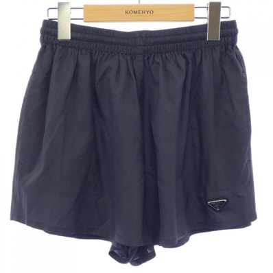 プラダ PRADA トライアングルロゴ P218G S221 10GP ショートパンツ