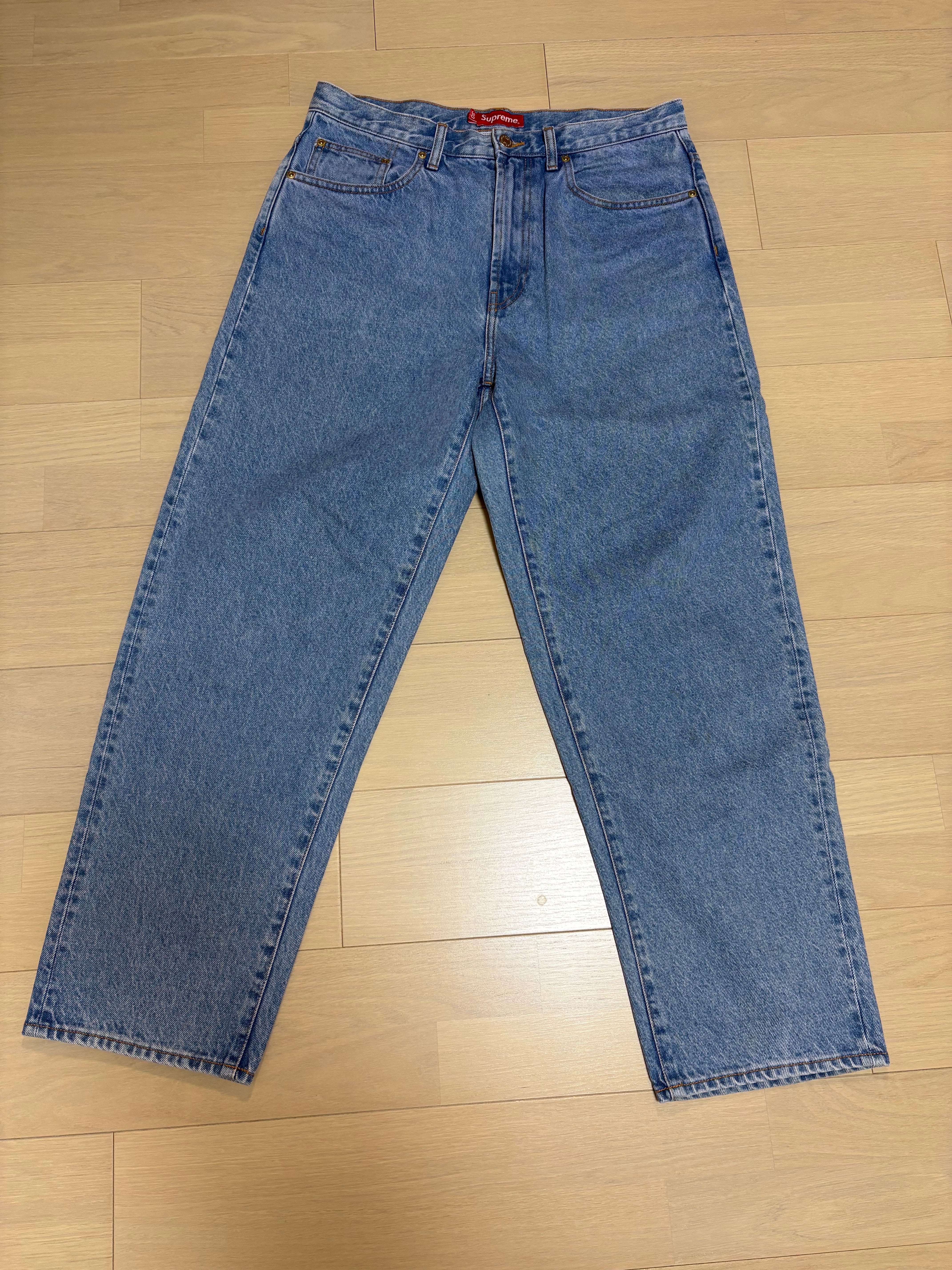 Supreme Baggy Jean "Washed Blue" (22FW)
