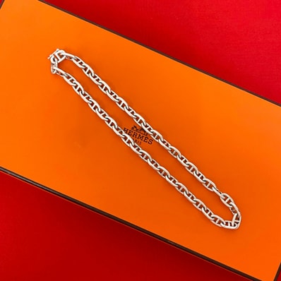HERMES エルメス シェーヌダンクル PM ネックレス 43コマ 筆記体ロゴ シルバー925 ネックレス シルバー
73039