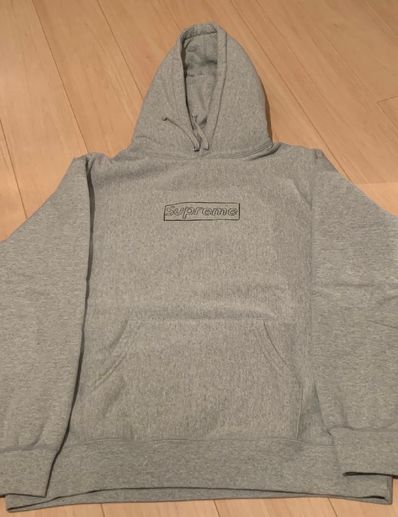 Supreme KAWS Chalk Logo Hooded Sweatshirt "Grey"(2021)