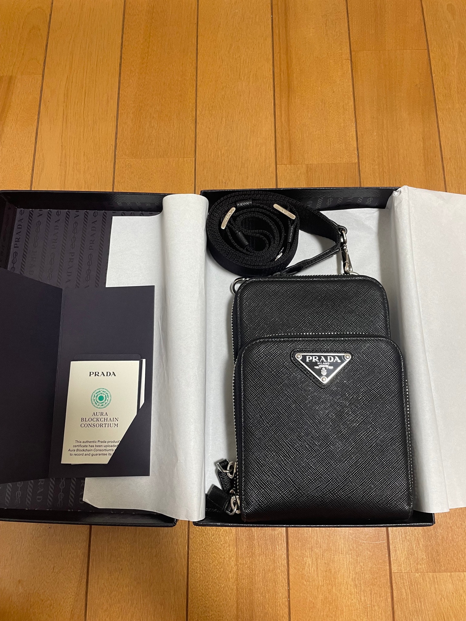 プラダ サフィアーノ ショルダーバッグ レザー ブラック PRADA