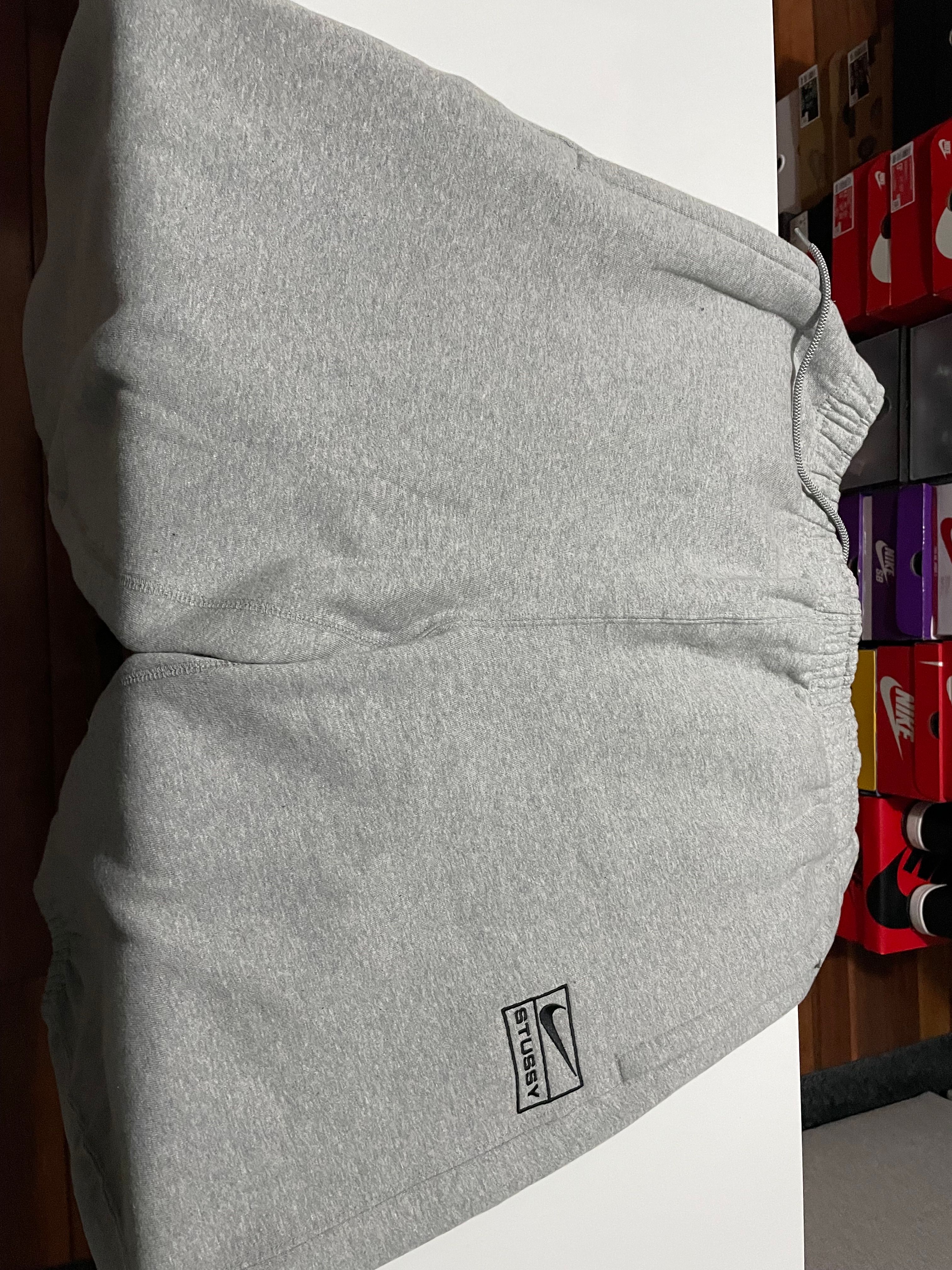 Stussy x Nike Fleece Pants (US Size) "Grey" DO9340-063