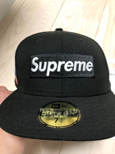 Supreme World Famous Box Logo New Era® "Black"