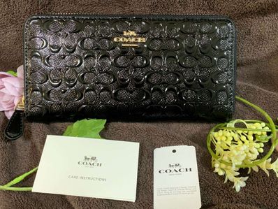 COACH エンボス加工