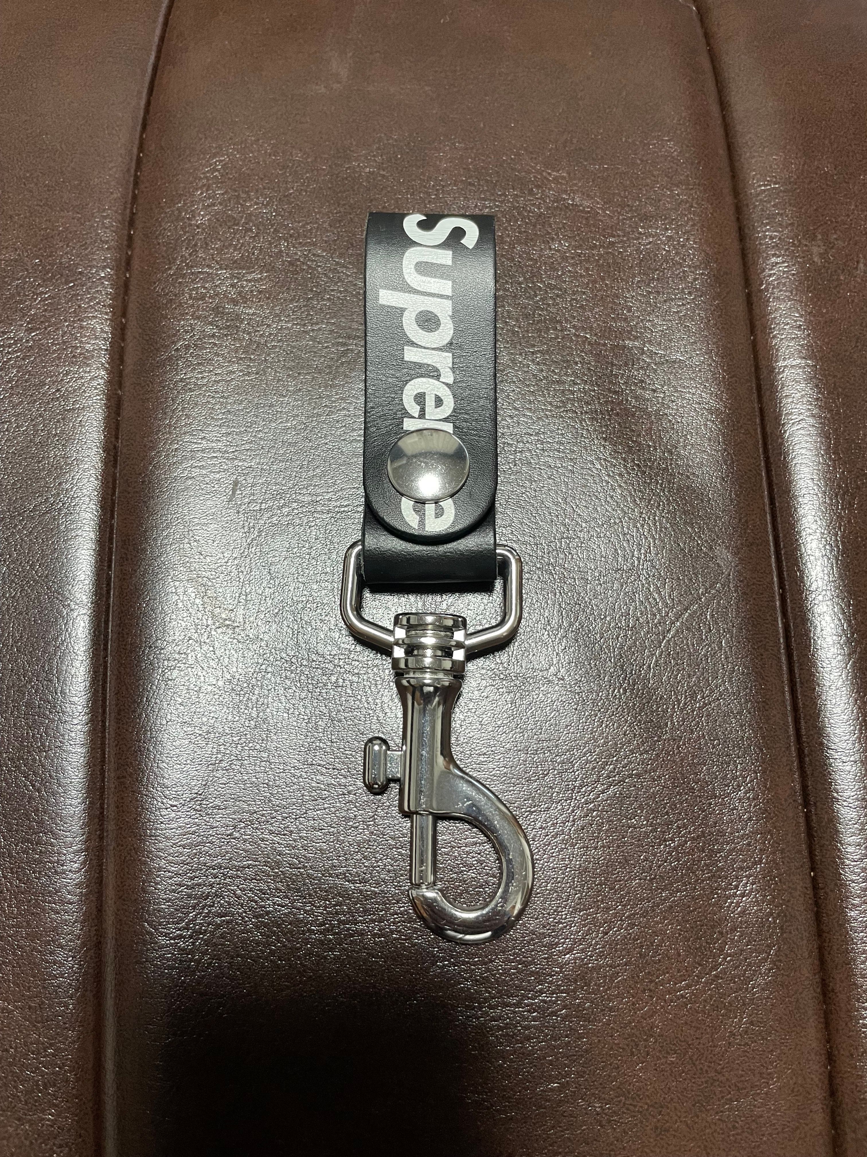 Supreme Leather Key Loop "Black"