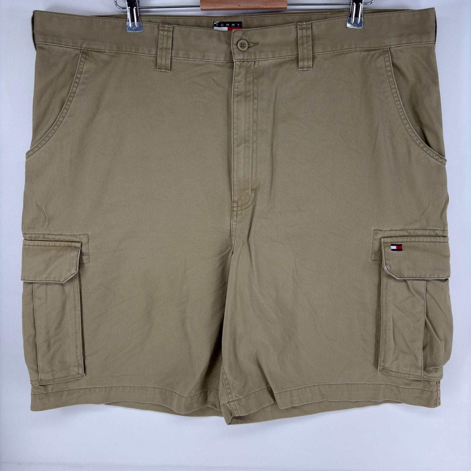 古着 トミーヒルフィガー TOMMY HILFIGER パンツ カーゴ ワンポイントロゴ ショートパンツ 大きいサイズ w42  ベージュ系 メンズ