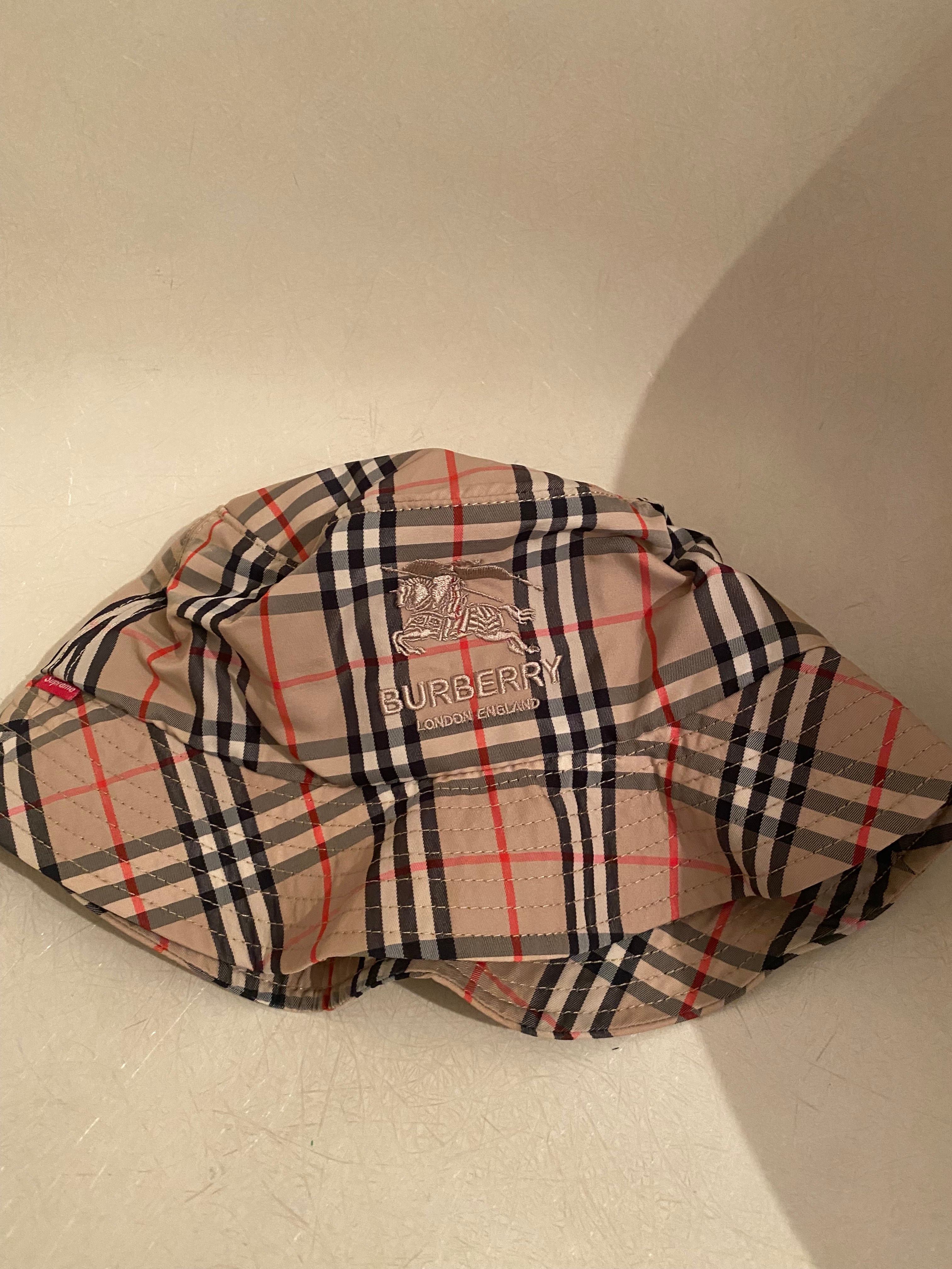 Supreme / Burberry Crusher "Beige"