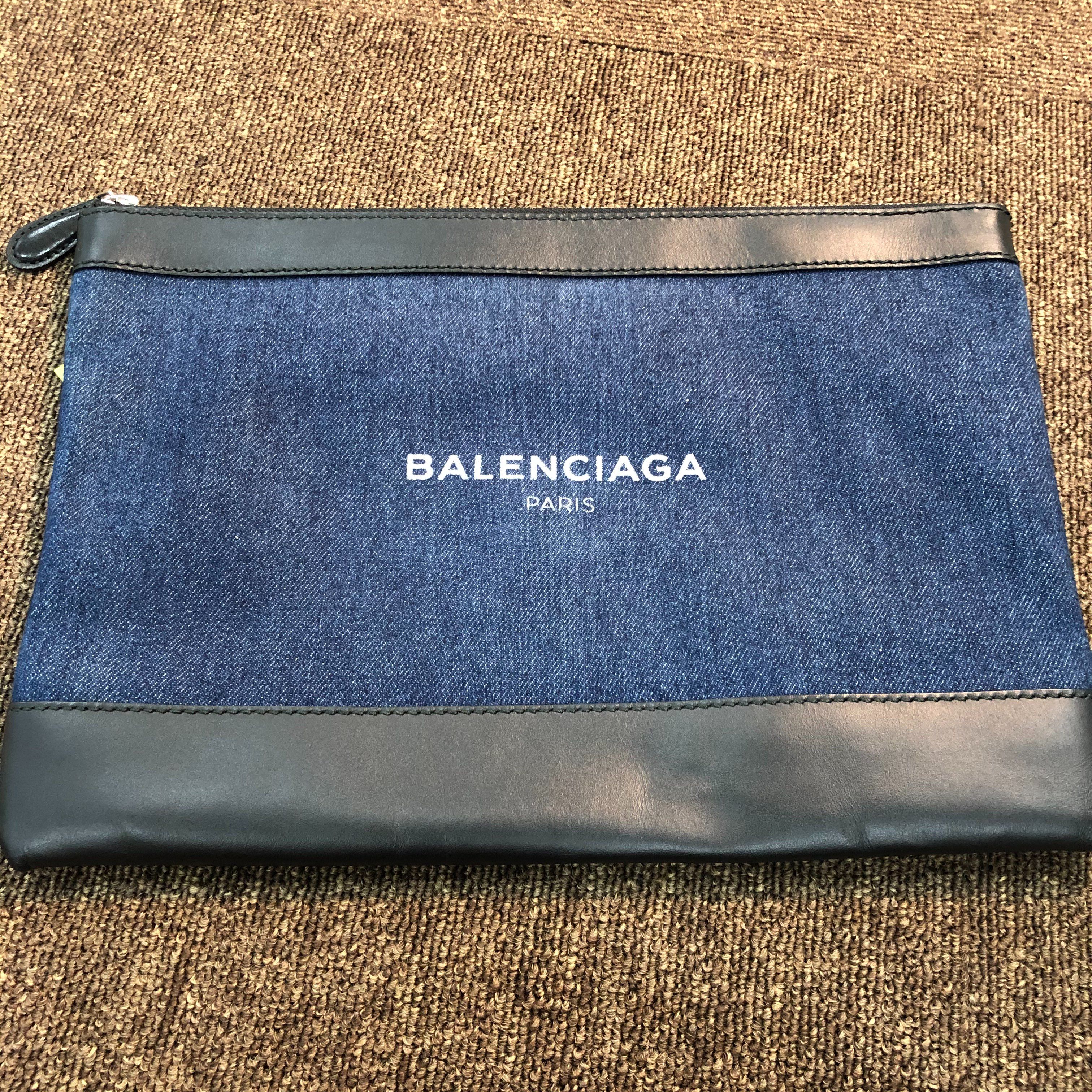 バレンシアガ クラッチバッグ