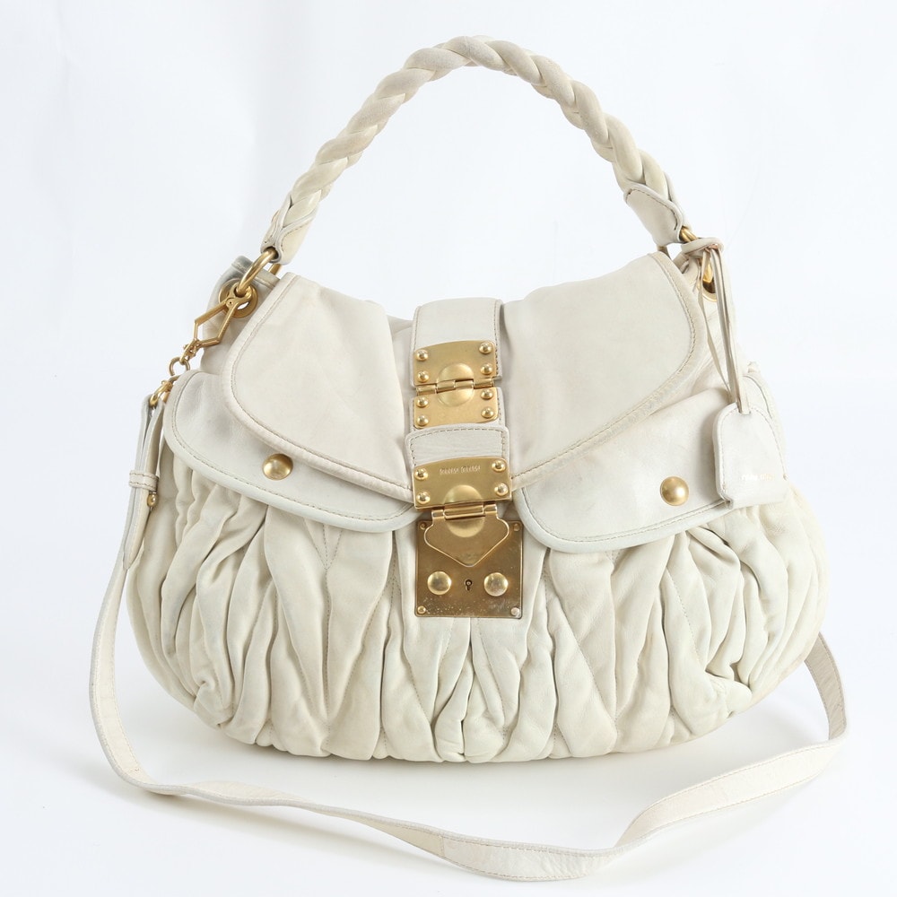 ミュウミュウ マテラッセショルダーバッグ レザー