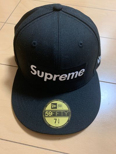 Supreme World Famous Box Logo New Era® "Black"