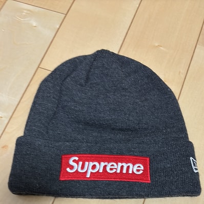 Supreme New Era® Box Logo Beanie "Charcoal" (21FW)