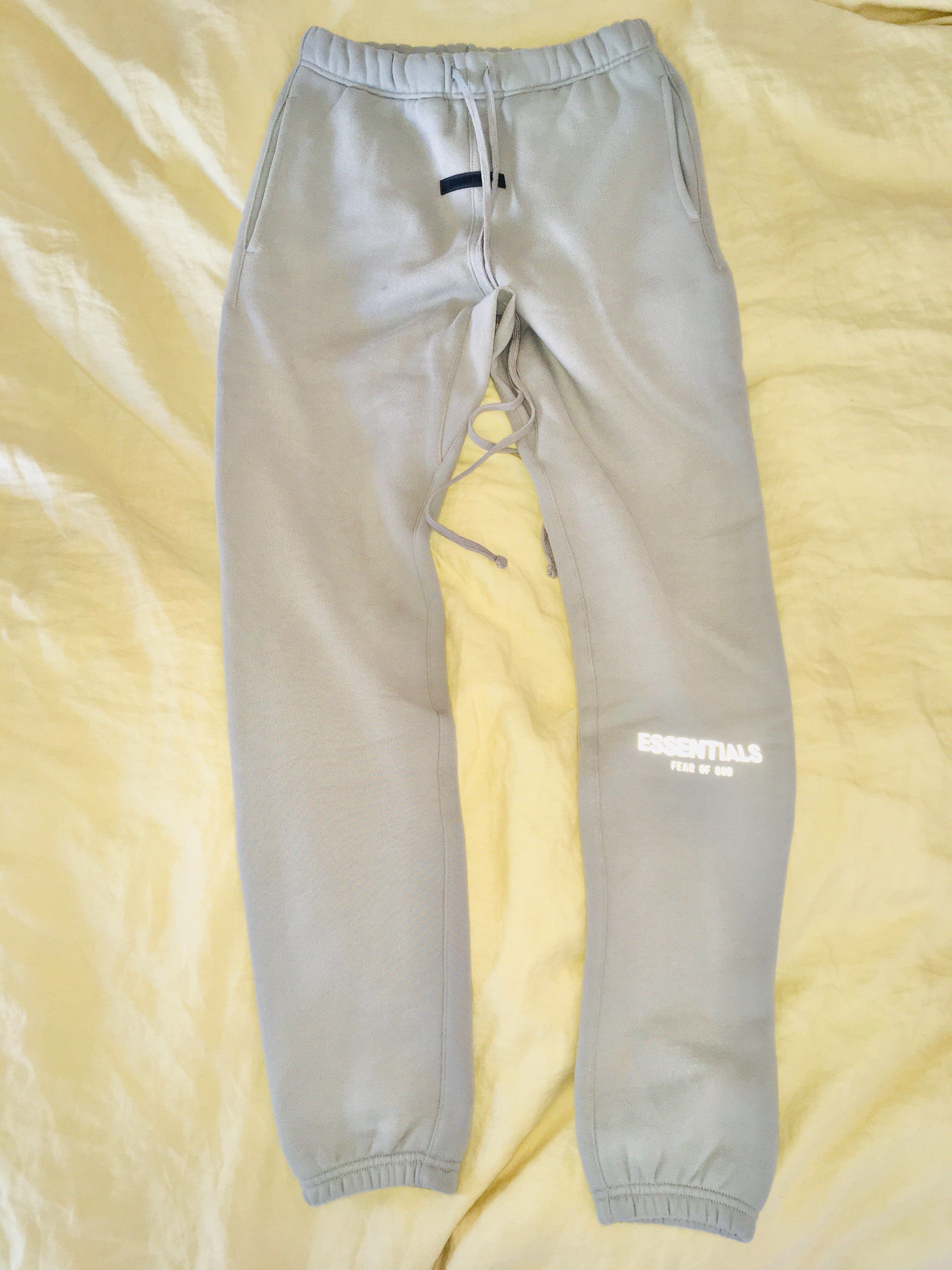 FEAR OF GOD ESSENTIALS SWEATPANT "Pistachio"