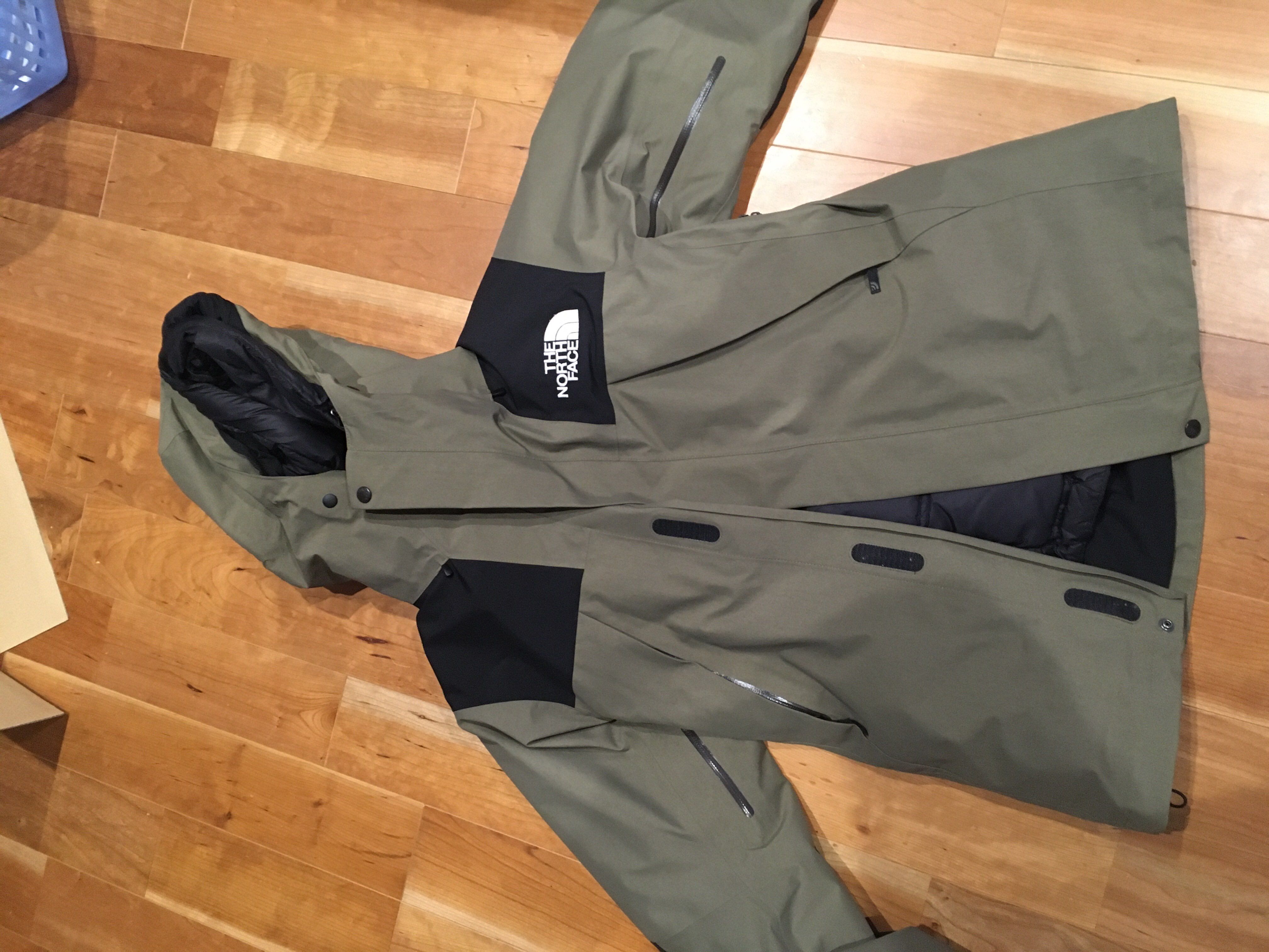 The North Face Mountain Jacket "New Taupe(NT)"