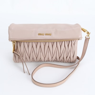 ■美品 ミュウミュウ マテラッセショルダーバッグ レザー