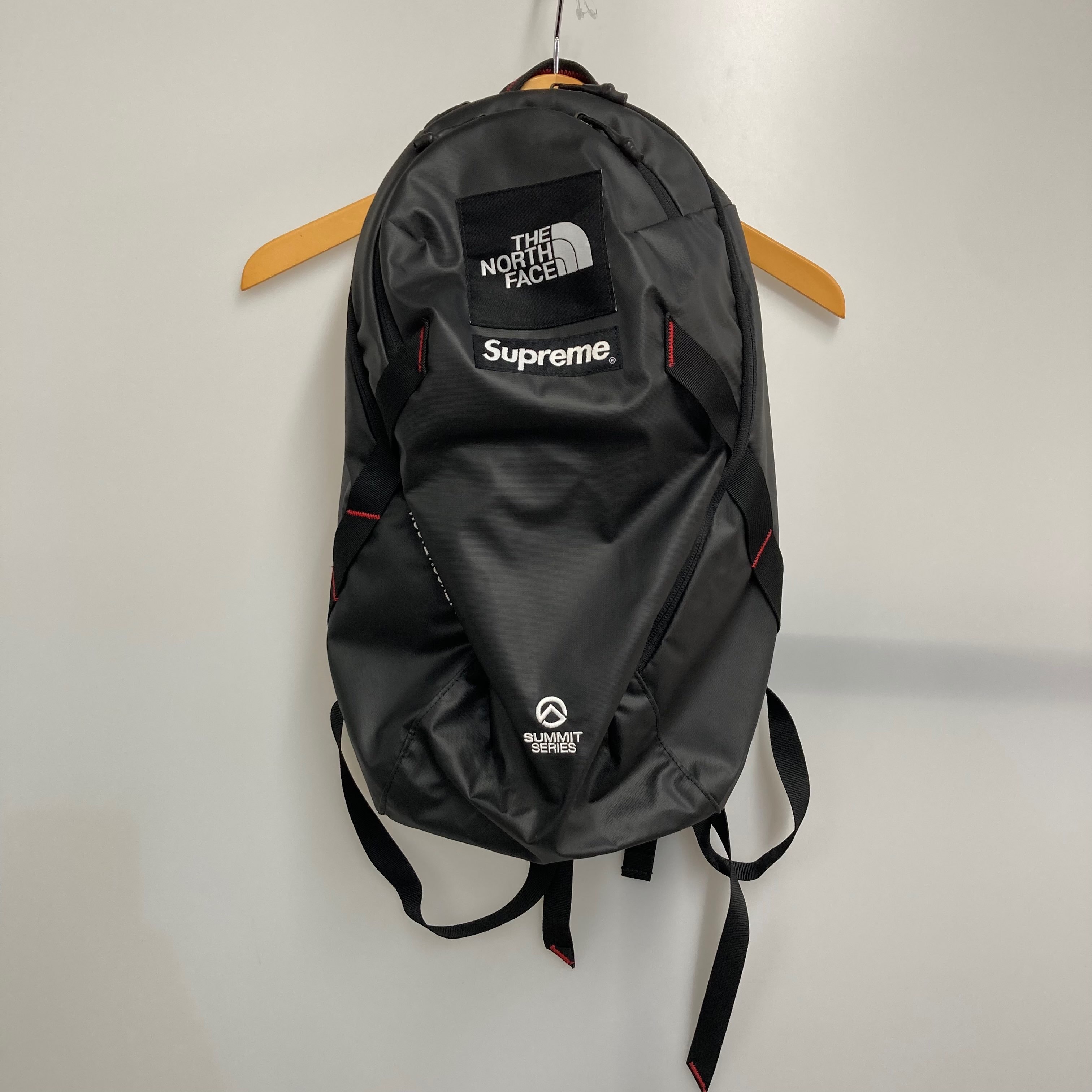 Supreme x The North Face Summit Series Outer Tape Seam Route Rocket Backpack "Black"