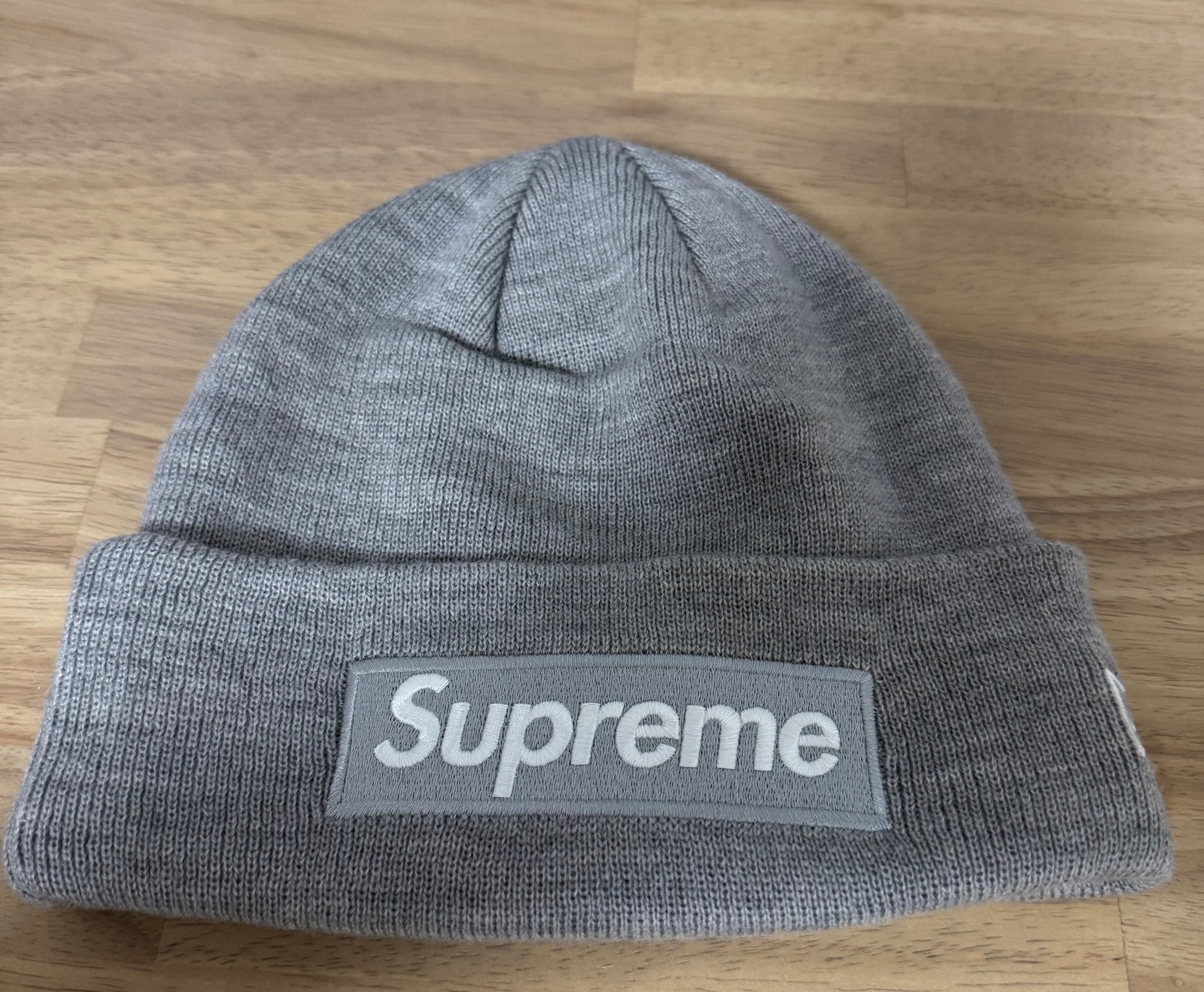Supreme New Era Box Logo Beanie "Heather Grey" (24FW)