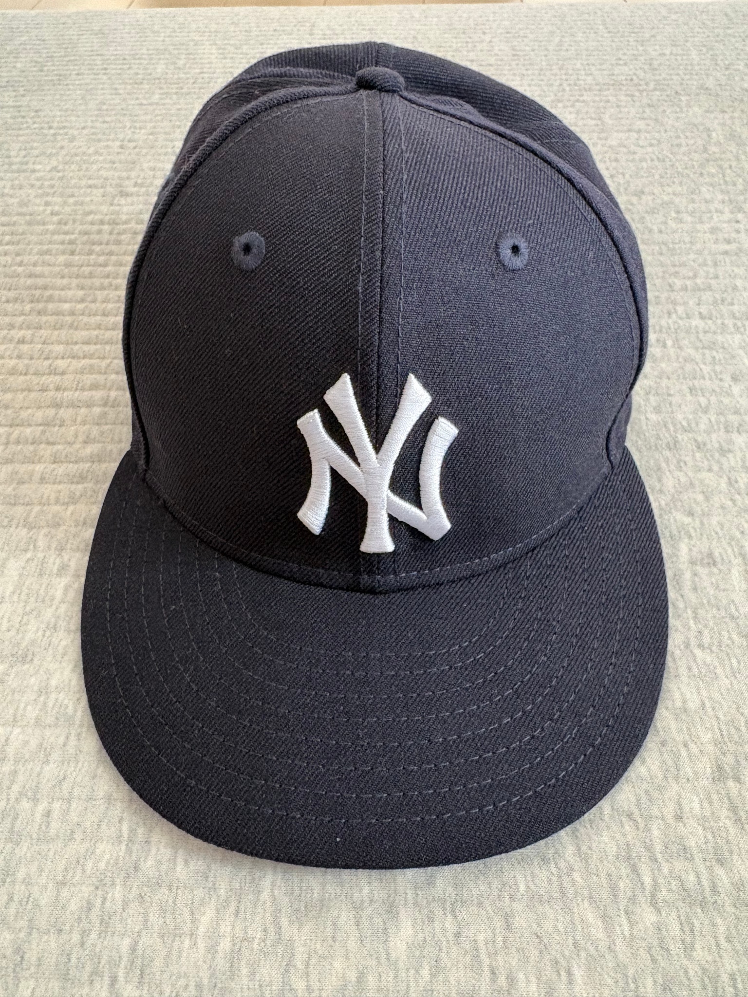 Kith x New Era x Yankees 10 Year Anniversary Low Profile Cap "Battleship"
