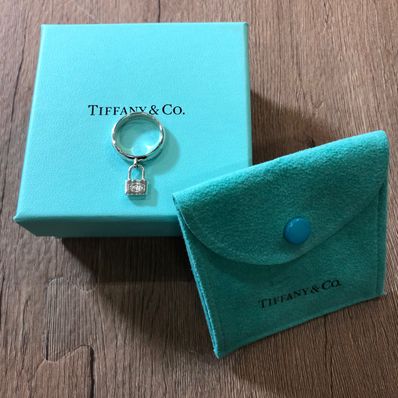 ティファニー ロック カデナ チャーム リング