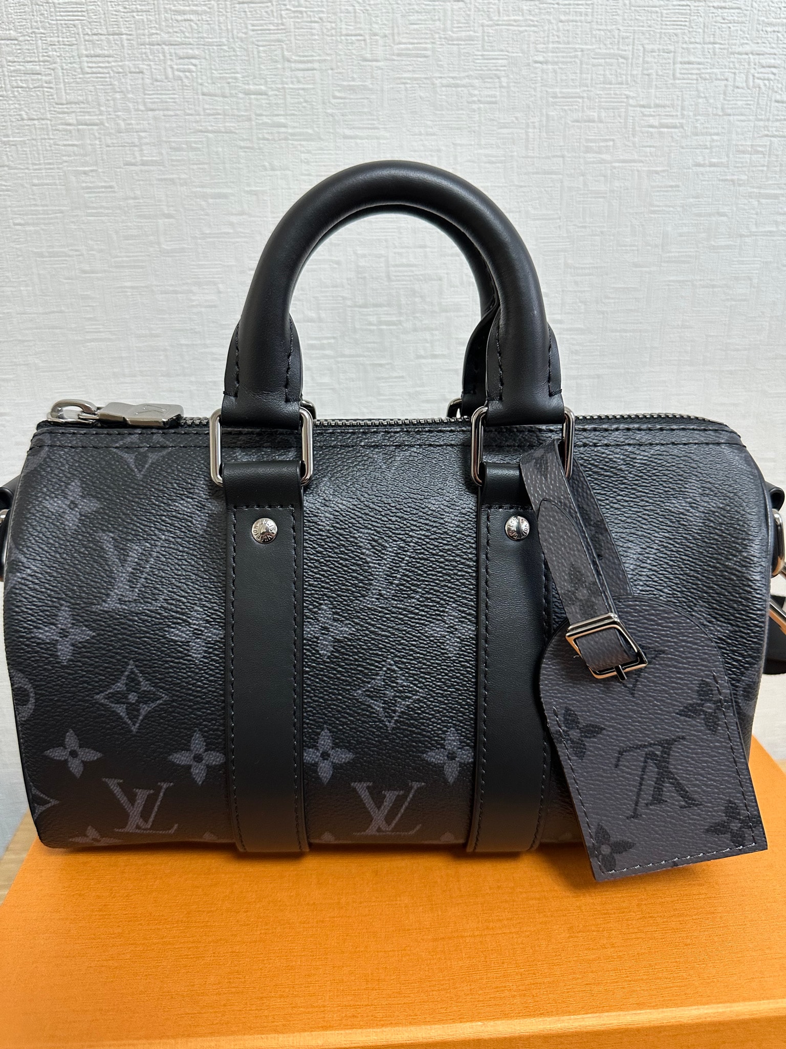 Louis Vuitton Keepall Bandoulière 25 Monogram Eclipse Reverse