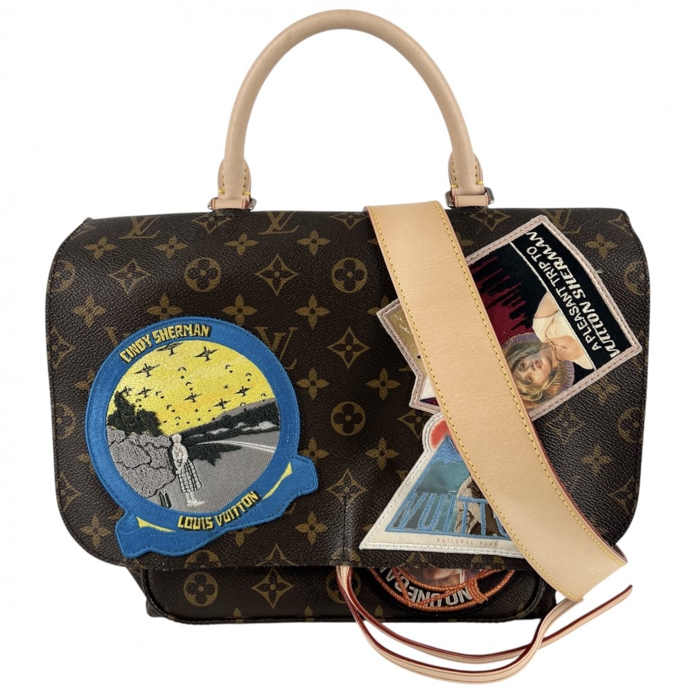 LOUIS VUITTON ルイヴィトン 2WAY シンディー シャーマン カメラメッセンジャー ショルダーバッグ 2014年限定 肩掛け 斜め掛け ハンドバッグ M40287 モノグラムキャンバス    ブラウン 茶 シルバー金具 レディース【中古品】