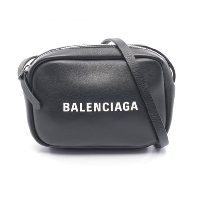 バレンシアガ BALENCIAGA EVERYDAY CAMERA BAG XS エブリデイ カメラバッグ ショルダーバッグ バッグ レザー レディース ブラック系 【中古】