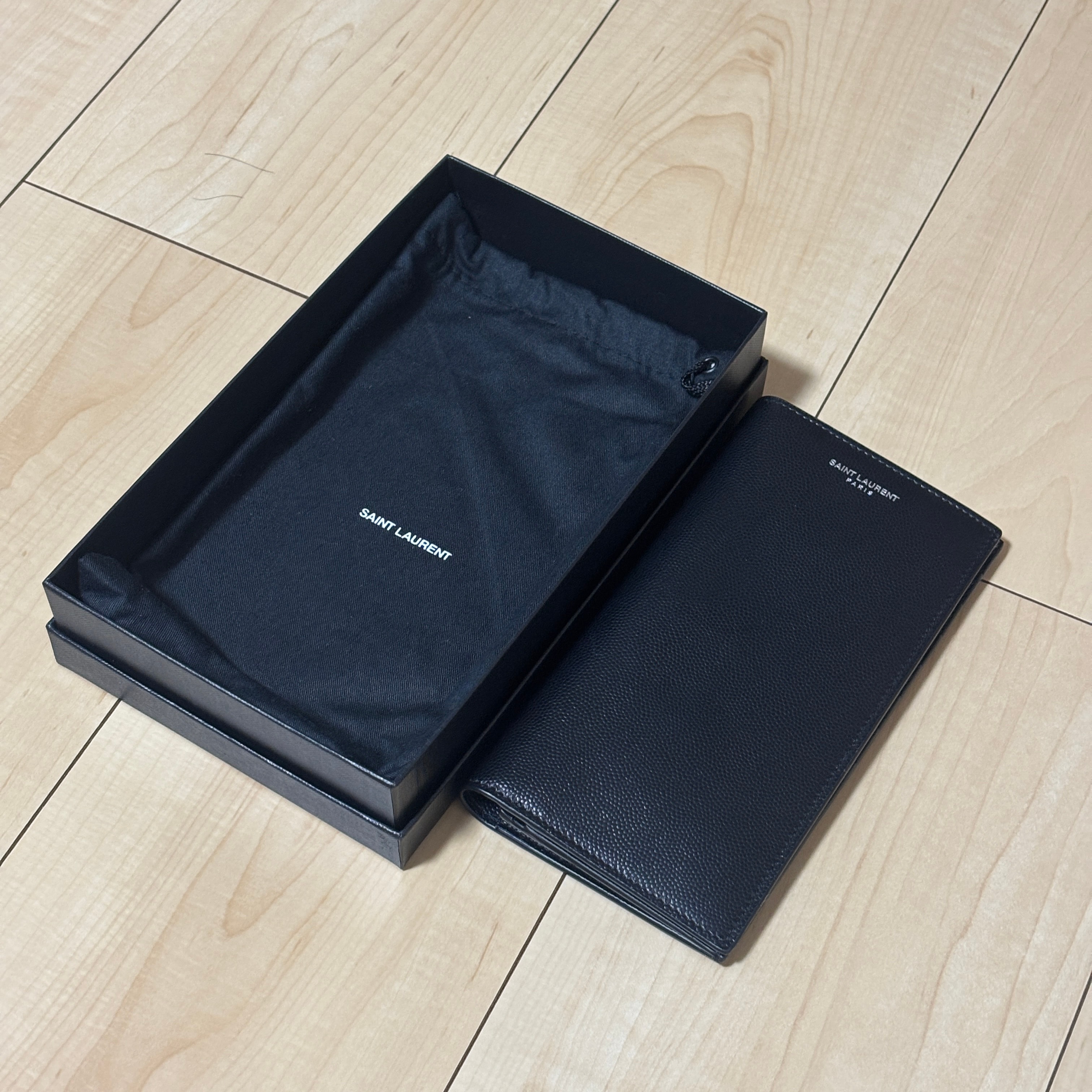 Saint Laurent Leather Wallet "Black"