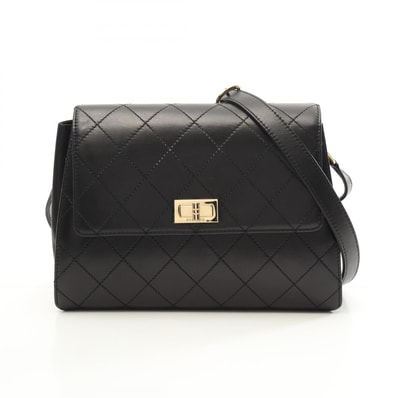 シャネル CHANEL 2.55 マトラッセ ショルダーバッグ バッグ ラムスキン(羊革) レディース ブラック系 【中古】