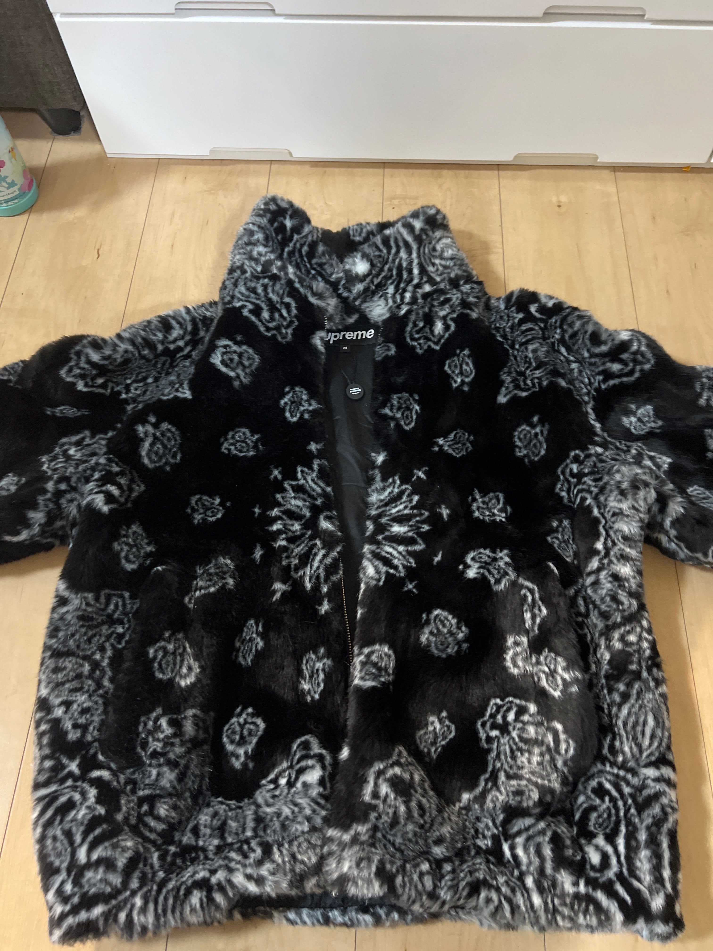 Supreme Bandana Faux Fur Bomber Jacket "Black"