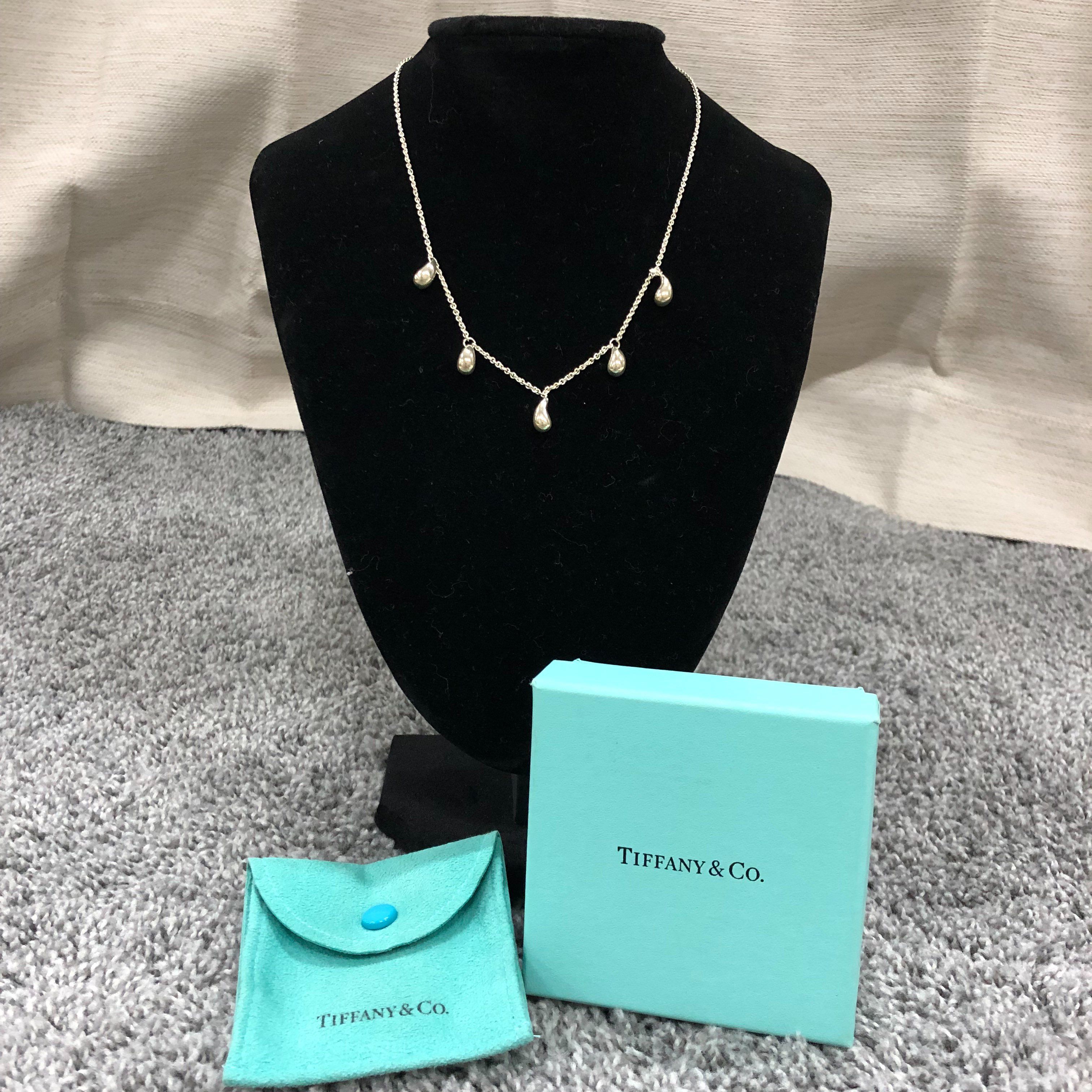 Tiffany & CO Tear Drop Necklace "Silver"