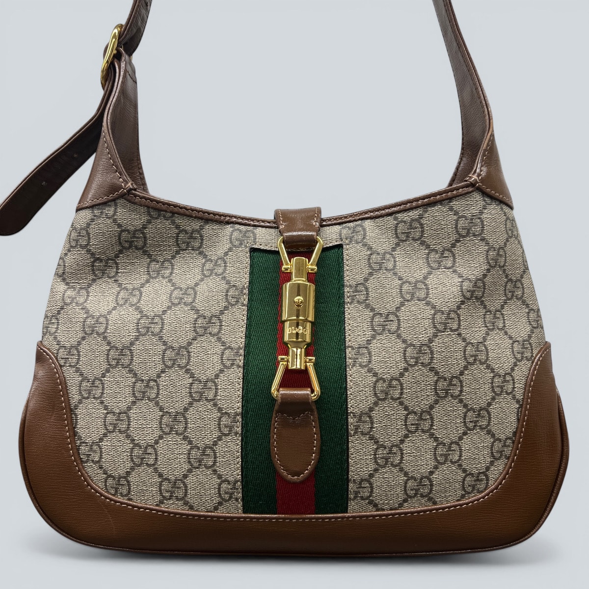 GUCCI 美品 グッチ ジャッキー 1961 GGスプリーム 2way ショルダーバッグ 636706 PVC レザー ベージュ ブラウン ゴールド金具 クロスボディ ワンショルダー セミショルダー シェリー ABランク 中古 鑑定済 グッチバッグ