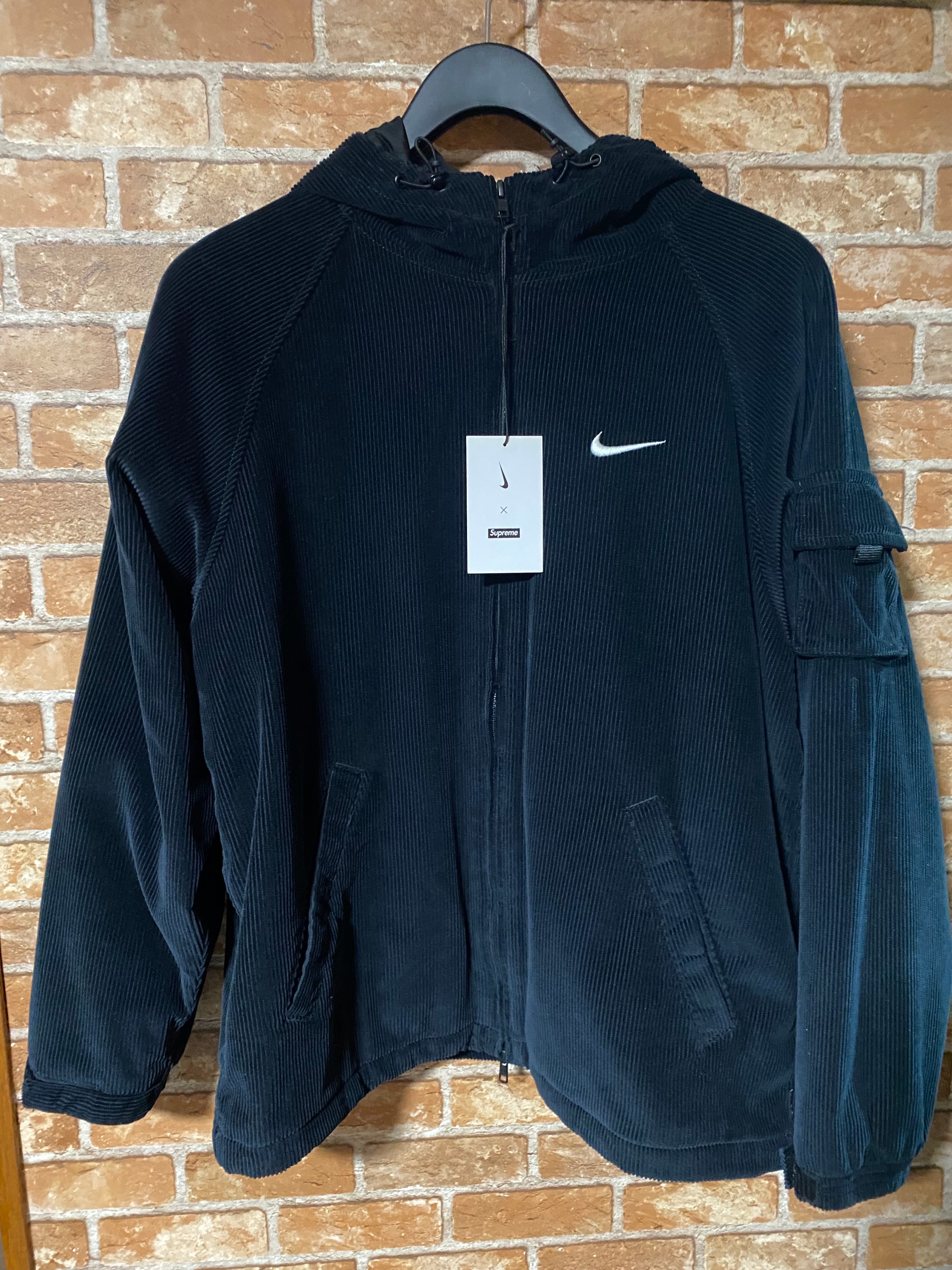 Supreme / Nike Arc Corduroy Hooded Jacket "Black"