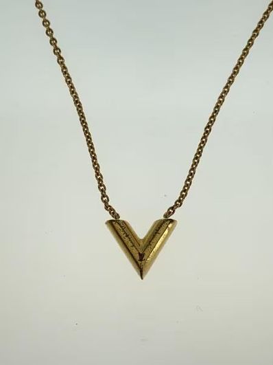 Louis Vuitton Essential V Necklace "Gold"
