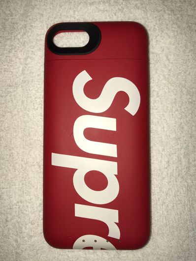 Supreme x mophie iPhone 8 Juice Pack Air "Red"