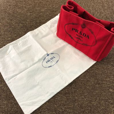 プラダ カナパ キャンバス レッド