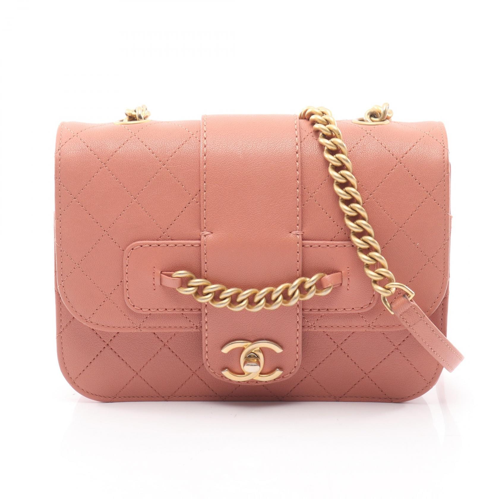 シャネル CHANEL マトラッセ ショルダーバッグ バッグ レザー レディース ピンク系 【中古】