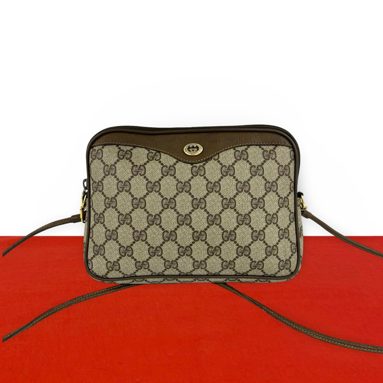 GUCCI グッチ GG 柄 ロゴ 金具 レザー PVC ショルダーバッグ ブラウン
35709