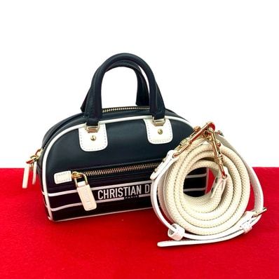 Christian Dior ディオール ヴァイブ ボウラー バッグ ミニ レザー ショルダーバッグ ネイビー
86542