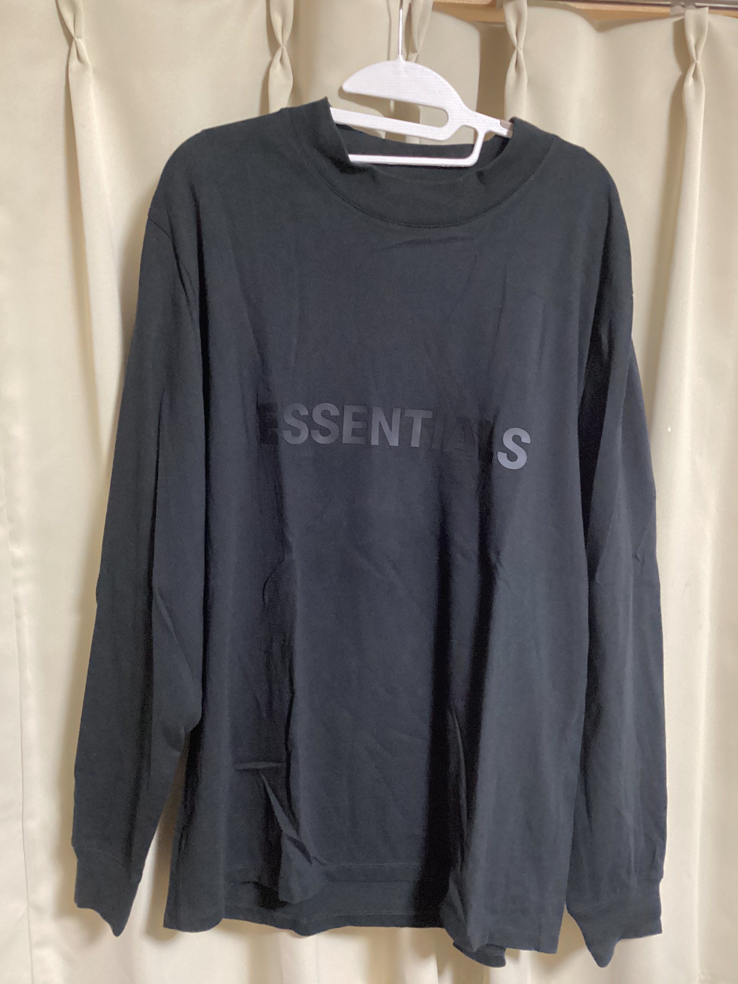 ESSENTIALS Long Sleeve T-Shirt