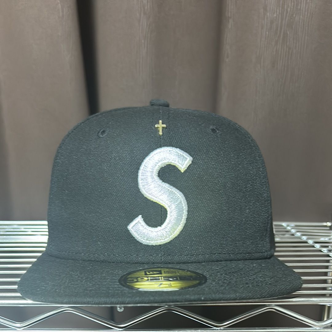 Supreme Gold Cross S Logo New Era "Black"