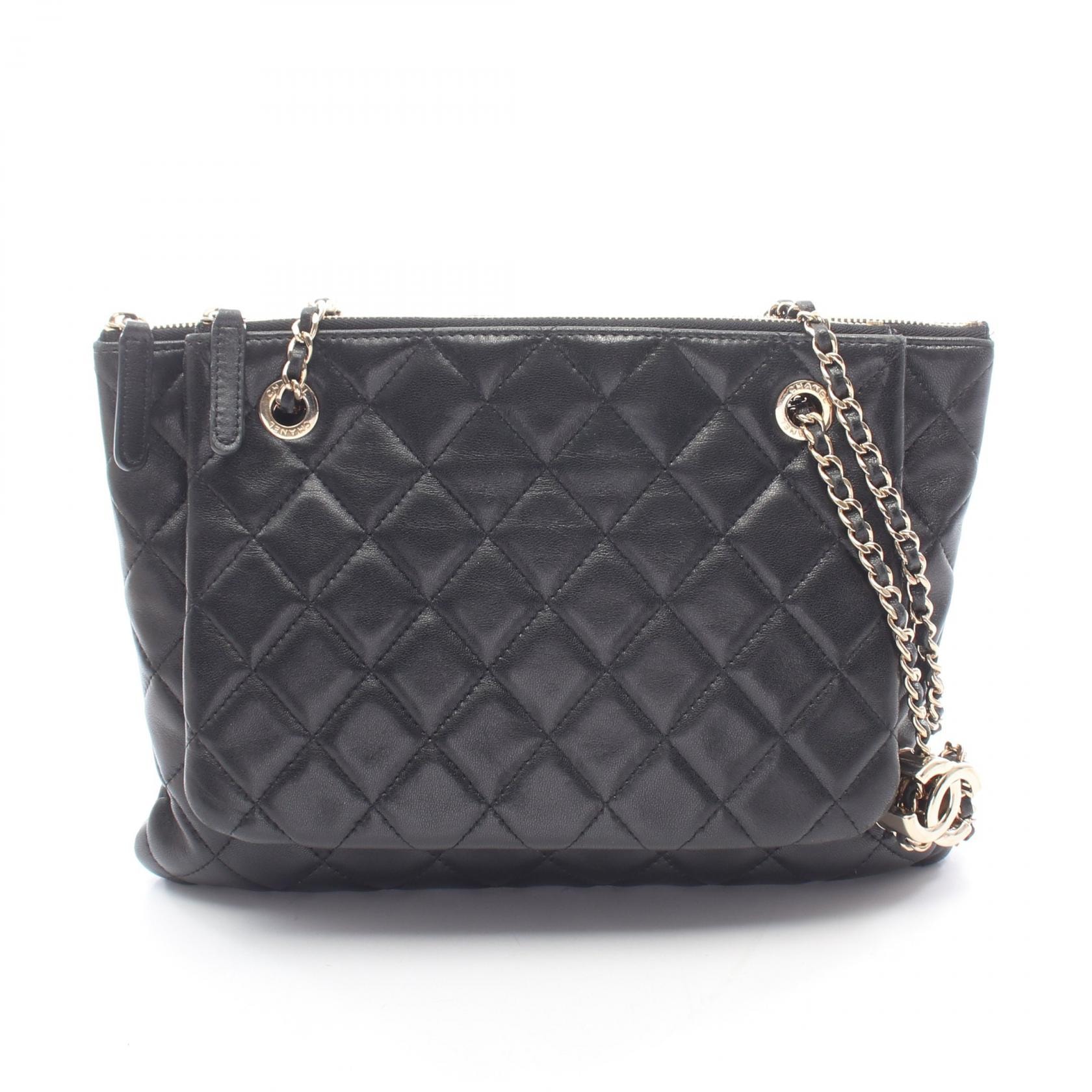 シャネル CHANEL マトラッセ ショルダーバッグ バッグ ラムスキン(羊革) レディース ブラック系 【中古】