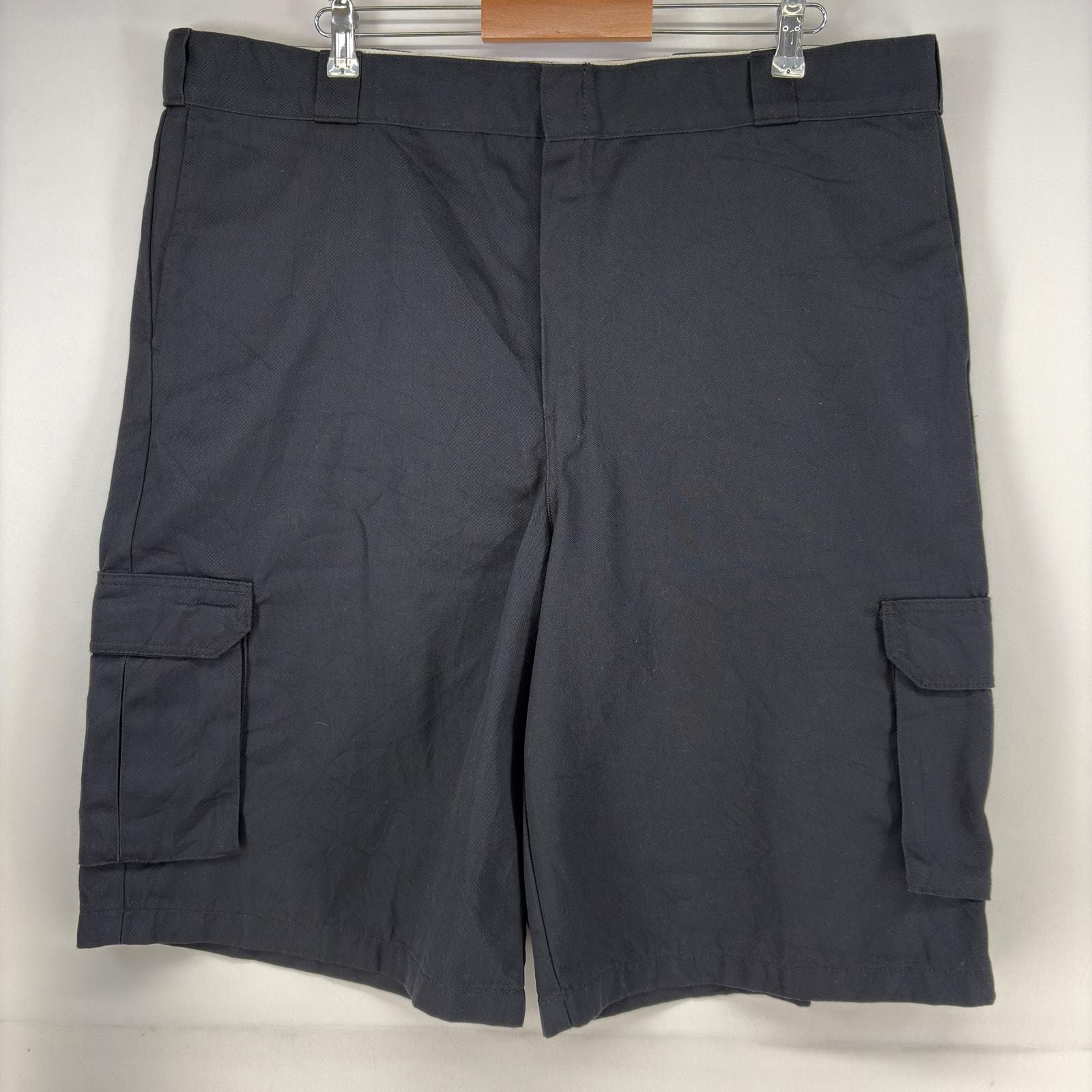 古着 ディッキーズ Dickies ショートパンツ ワーク カーゴパンツ ワンポイントロゴ 大きいサイズ 作業着 w44  ブラック メンズ