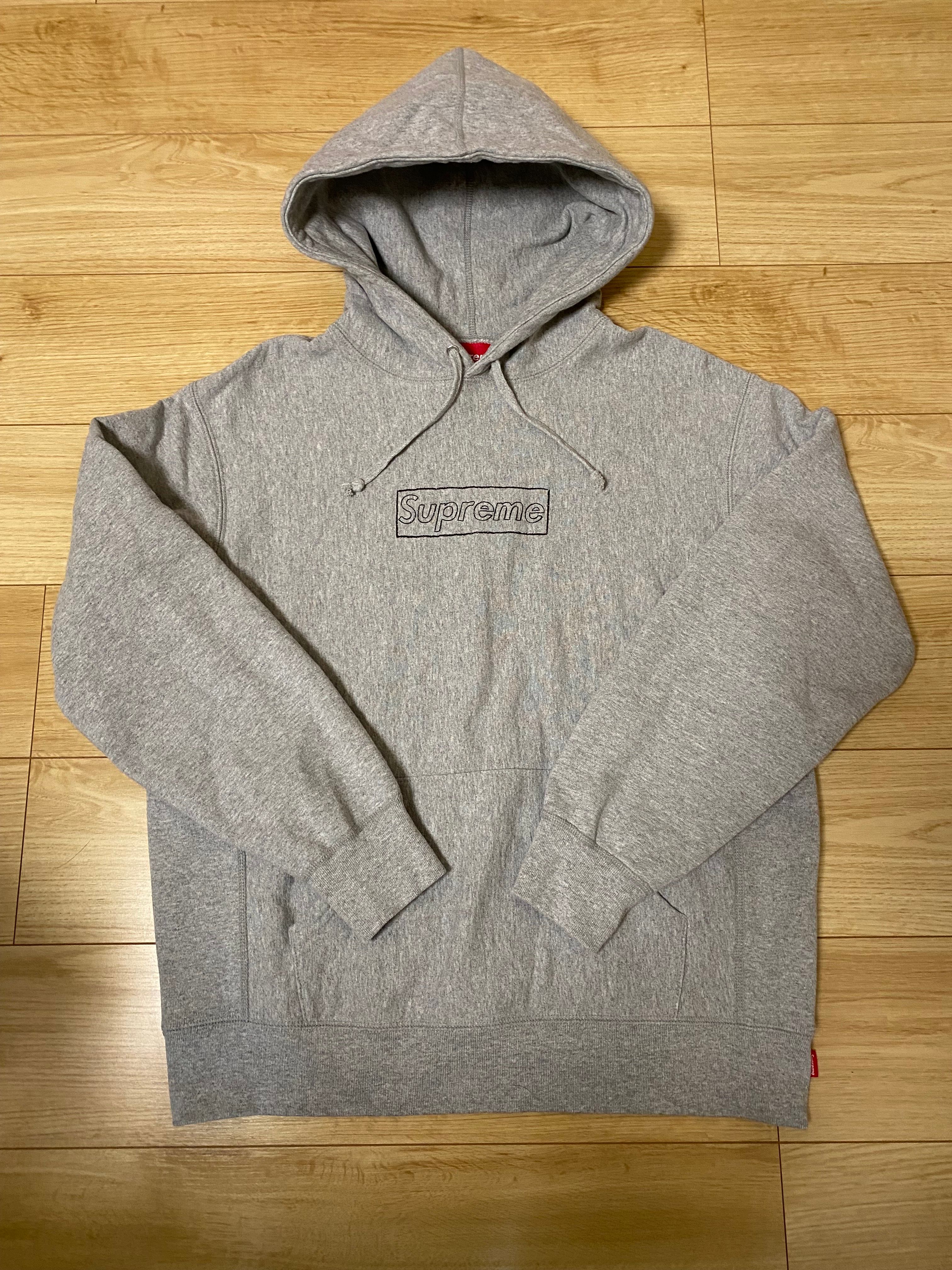 Supreme KAWS Chalk Logo Hooded Sweatshirt "Grey"(2021)