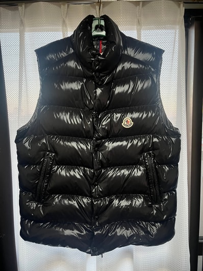 モンクレールダウンベストTiBサイズ4