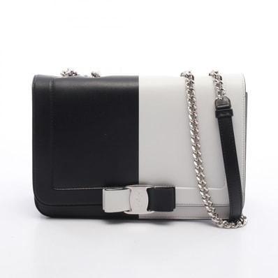 サルヴァトーレフェラガモ Salvatore Ferragamo ヴァラリボン ショルダーバッグ バッグ レザー レディース ホワイト系 / ブラック系 【中古】