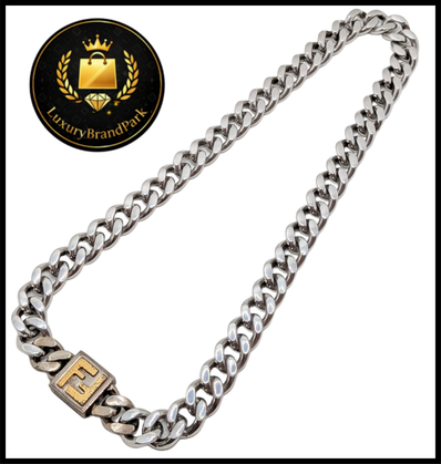 FENDI FFモチーフ カーブチェーンスクエアトップネックレス