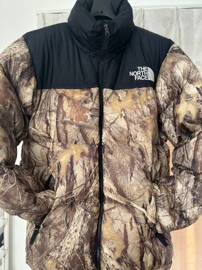 The North Face NOVELTY NUPTSE JACKET 日本版 "Leaves"
